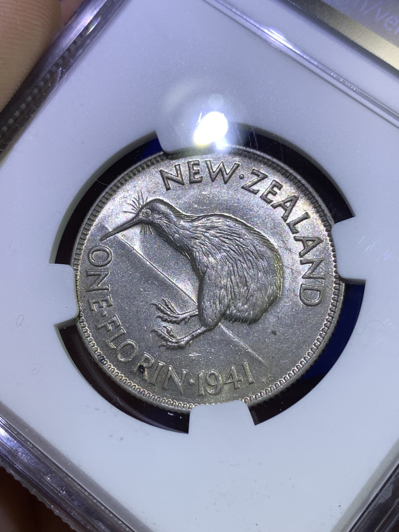 《竞宝斋》第179场-周日，周一2场 (全场包邮) NGC AU58 新西兰 1941年 乔六 1福林银币 少见品