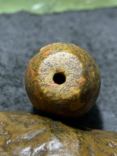 精美亚光高玉化草花纹战国红玛瑙手工雕刻道字桶珠一颗！ 精美亚光高玉化草花纹战国红玛瑙手工雕刻道字桶珠一颗！