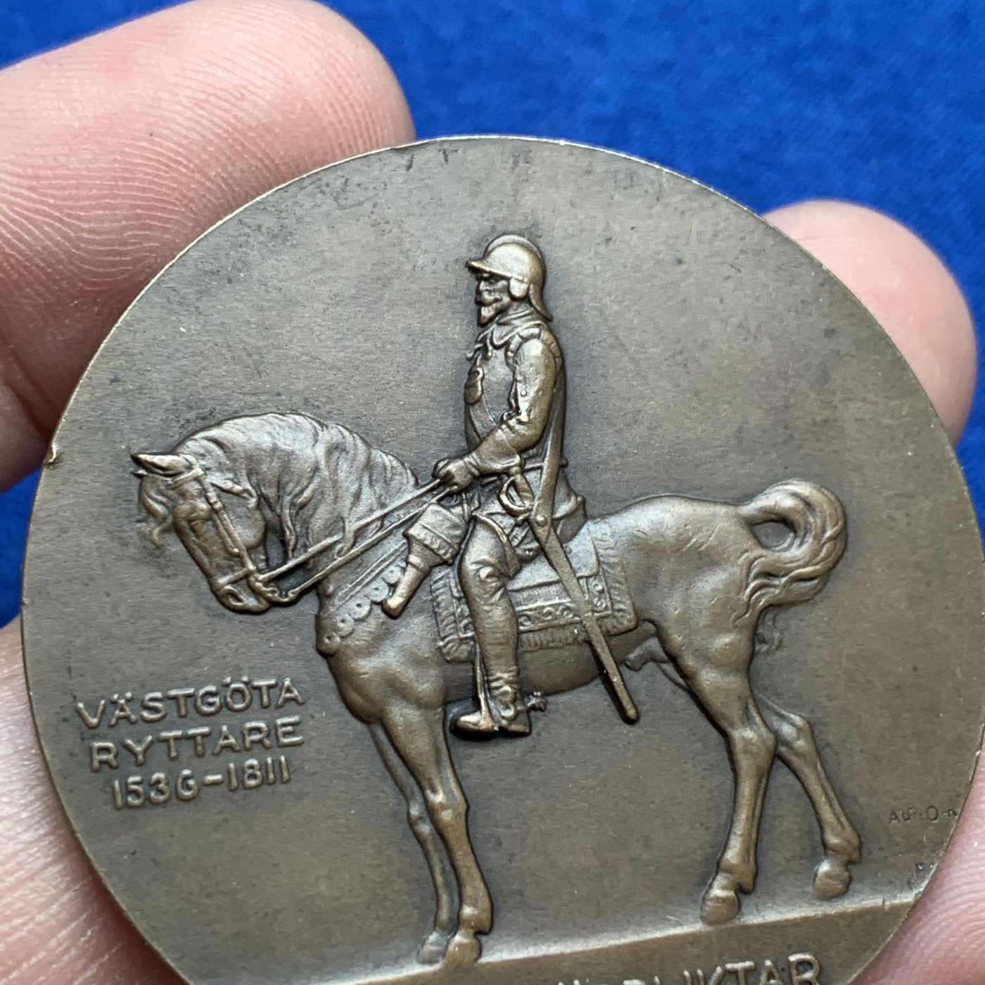 《竞宝斋》第179场-周日，周一2场 (全场包邮) 瑞典 1926年 阅兵 纪念铜章 34克 45mm直径 保存的很好，双面高浮雕