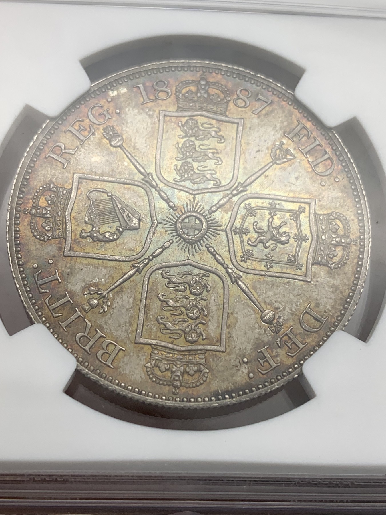 《竞宝斋》第179场-周日，周一2场 (全场包邮) NGC MS65 英国1887年 维多利亚女王高冠版 双福林银币 高等级分数 双面五彩包浆非常难得