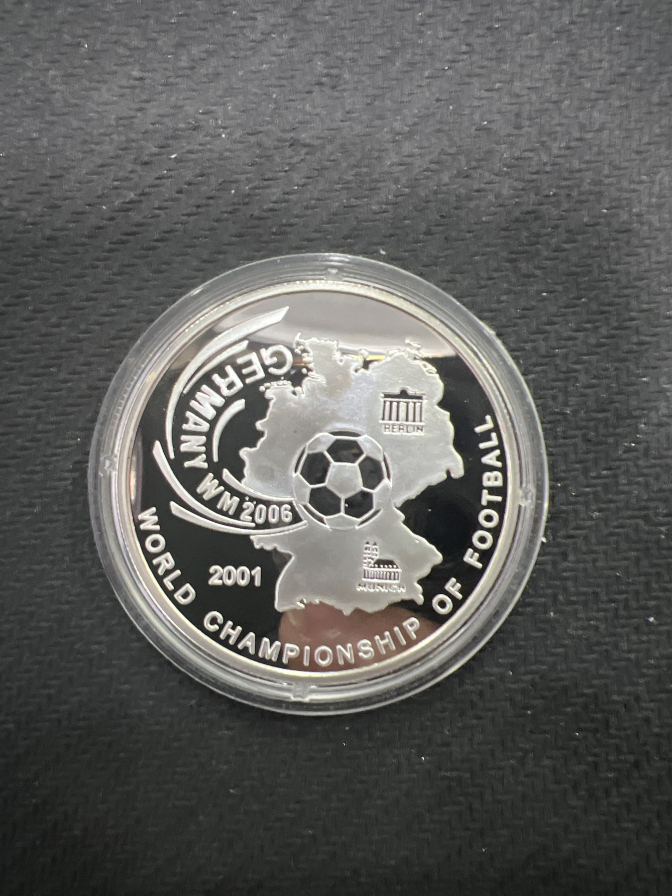 飞翔风筝第三场拍世界纸币银币硬币 阿富汗2001年精制银币