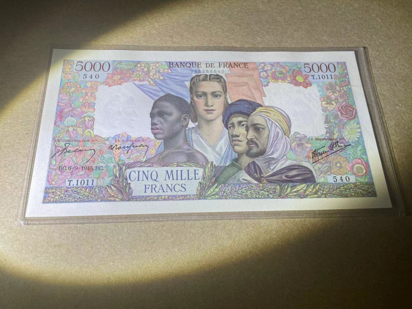 【Blue Auction】✨世界纸币精拍第341期——周日畅拍场 法国 1945年5000法郎 大团结 AU 有针孔