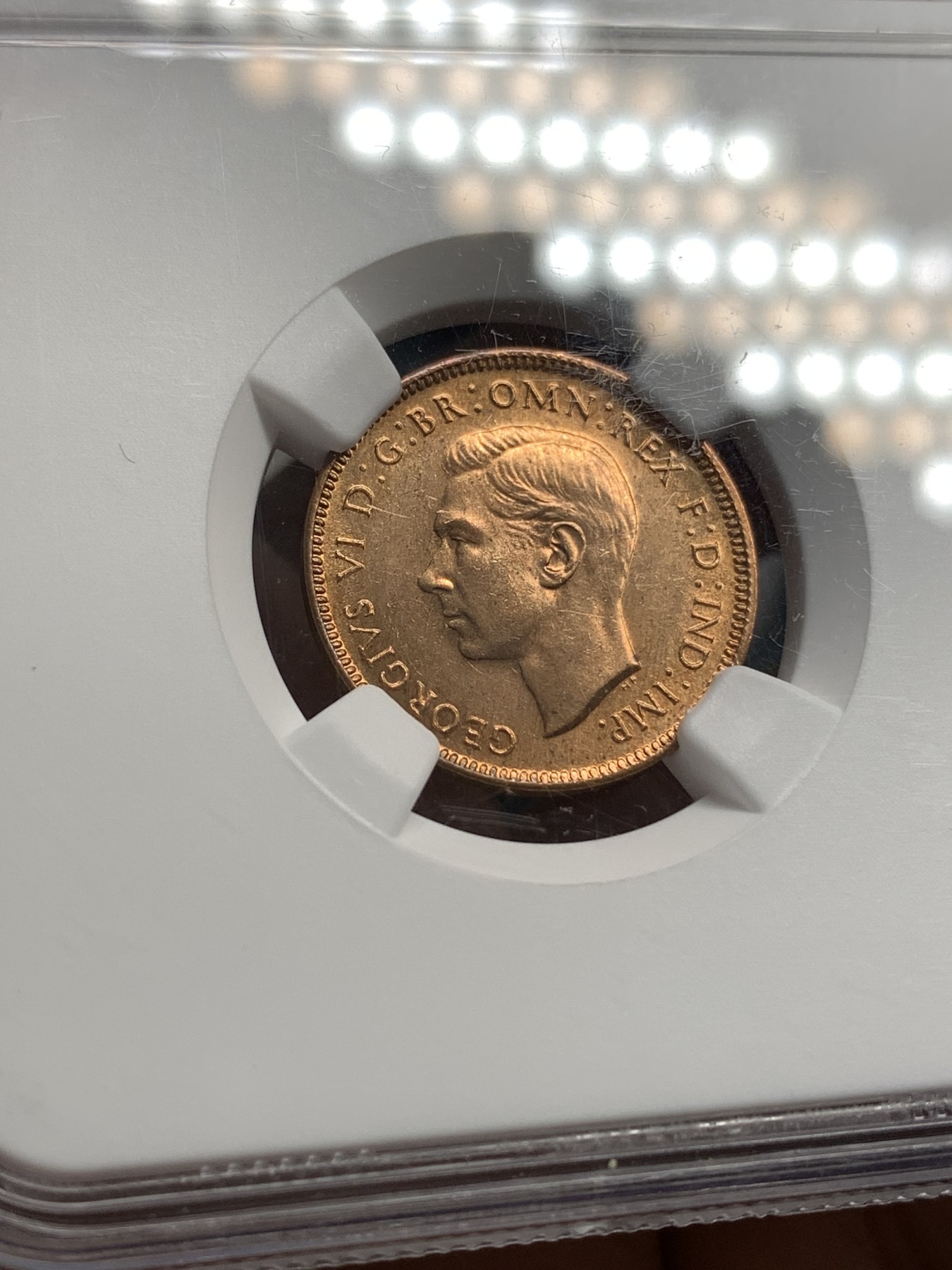 《竞宝斋》第179场-周日，周一2场 (全场包邮) NGC-MS65RD 英国 1943年 亚军分 乔治六世 小鸟 1/4便士 铜币 更高分仅一枚 卷拆极美品 非常漂亮