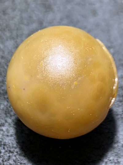 精美亚光战国红玛瑙手工雕刻财字珠一颗！寓意：招财进宝， 精美亚光战国红玛瑙手工雕刻财字珠一颗！寓意：招财进宝，