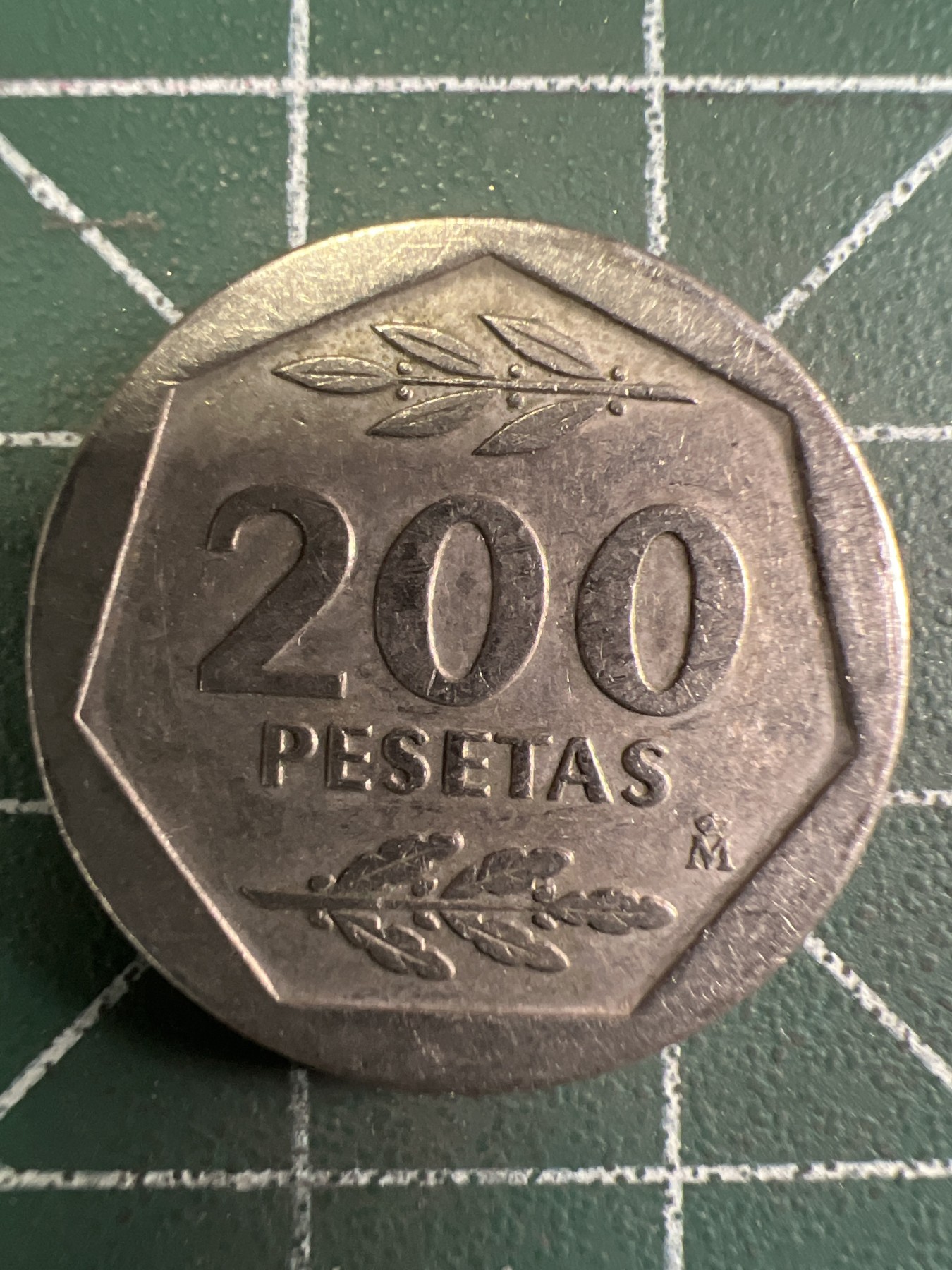 泡泡堂第353期  世界硬币 （无押金，捡漏，全场20包邮，偏远地区除外，接收代拍业务） 西班牙200比塞塔