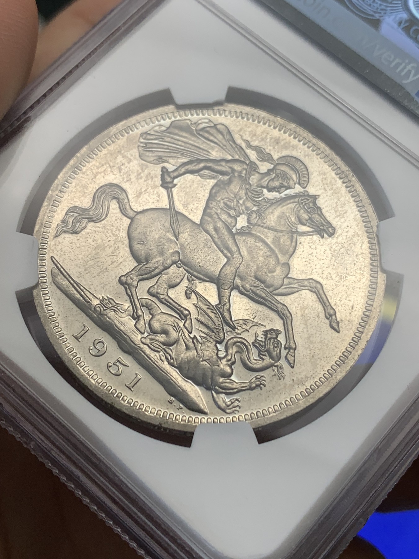 《竞宝斋》第179场-周日，周一2场 (全场包邮) NGC-PL64 英国 1951年 1克朗 乔治六世 最后的马剑 镜面底板 品相好 非常靓