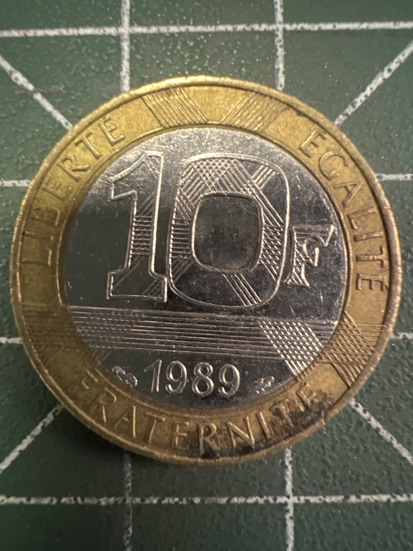 泡泡堂第352期  世界硬币 （无押金，捡漏，全场20包邮，偏远地区除外，接收代拍业务） 法国小飞人