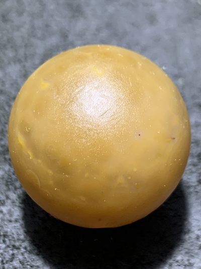 精美亚光战国红玛瑙手工雕刻财字珠一颗！寓意：招财进宝， 精美亚光战国红玛瑙手工雕刻财字珠一颗！寓意：招财进宝，