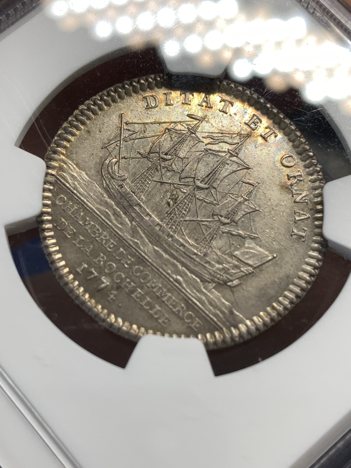 《竞宝斋》第179场-周日，周一2场 (全场包邮) NGC AU58 法国1774年 拉罗谢尔 路易十六 圆形银质代币 非常少见