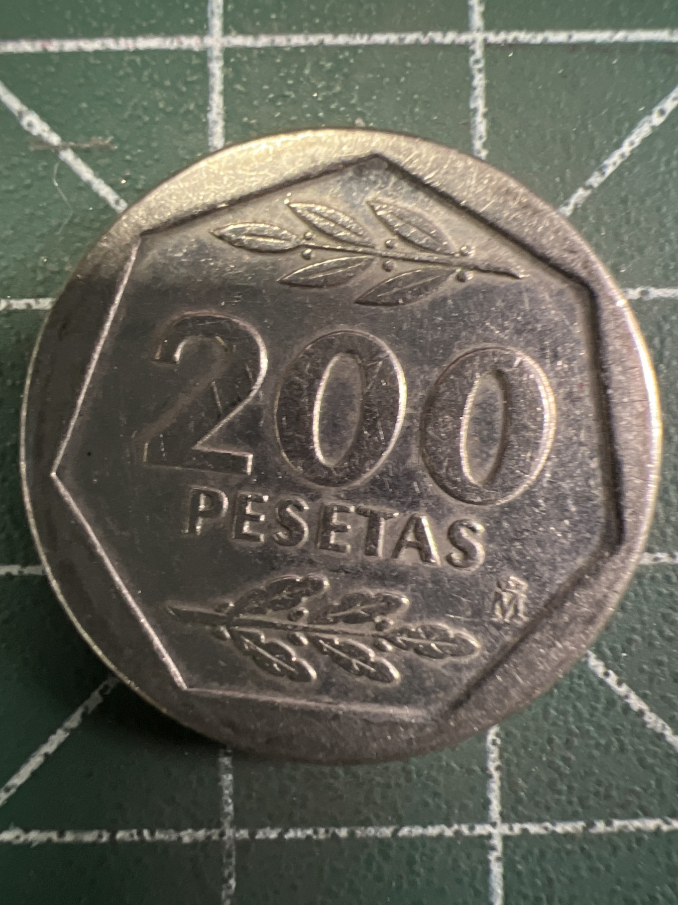 泡泡堂第351期  世界硬币 （无押金，捡漏，全场20包邮，偏远地区除外，接收代拍业务） 西班牙200比塞塔