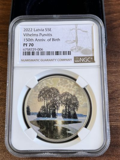 【海寕潮】拍卖第七十三期 - 【海寧潮A】拉脱维亚2022年韦勒姆斯·珀维蒂斯《冬日》彩色纪念银币NGC-PF70非评级1200价格，原盒证书