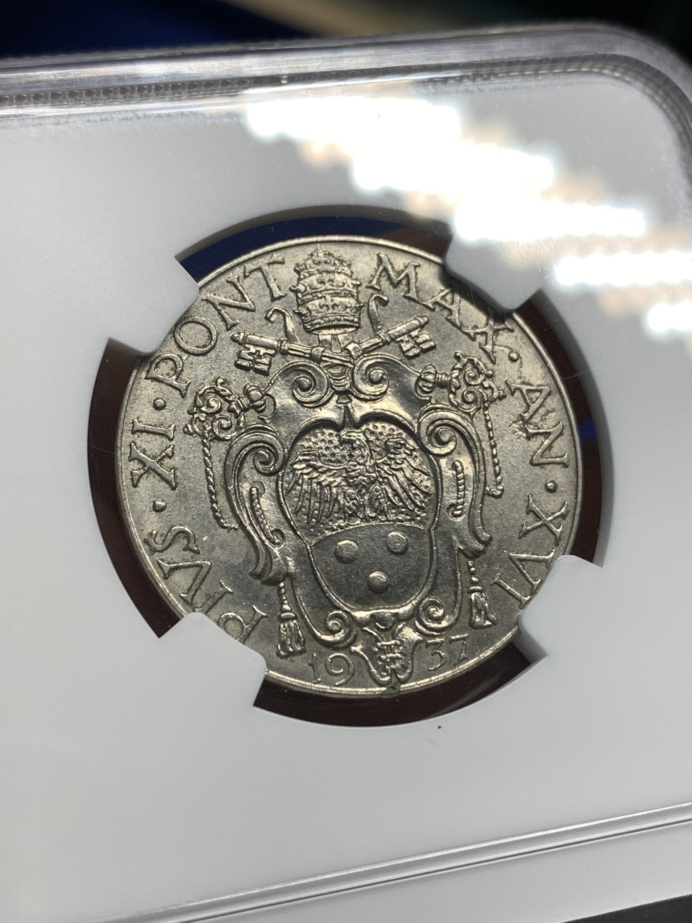 《竞宝斋》第179场-周日，周一2场 (全场包邮) NGC MS62 梵蒂冈 1937年 扛羊2里拉 经典设计 细节好