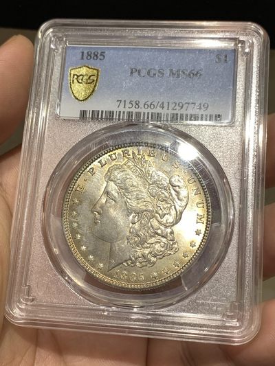 《竞宝斋》第179场-周日，周一2场 (全场包邮) - PCGS MS66 美国 1885年 五彩 摩根银元 双面包浆美丽 高分状态 细节不言而喻