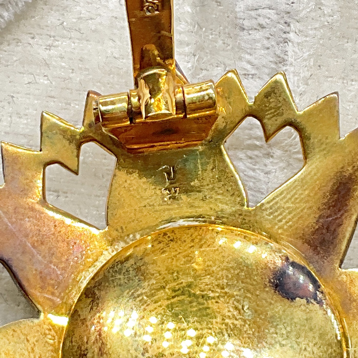 勋章奖章交易所2023.7.8群拍 泰国大十字级皇冠勋章，银质珐琅局部镀金，盒挂齐全，非常漂亮