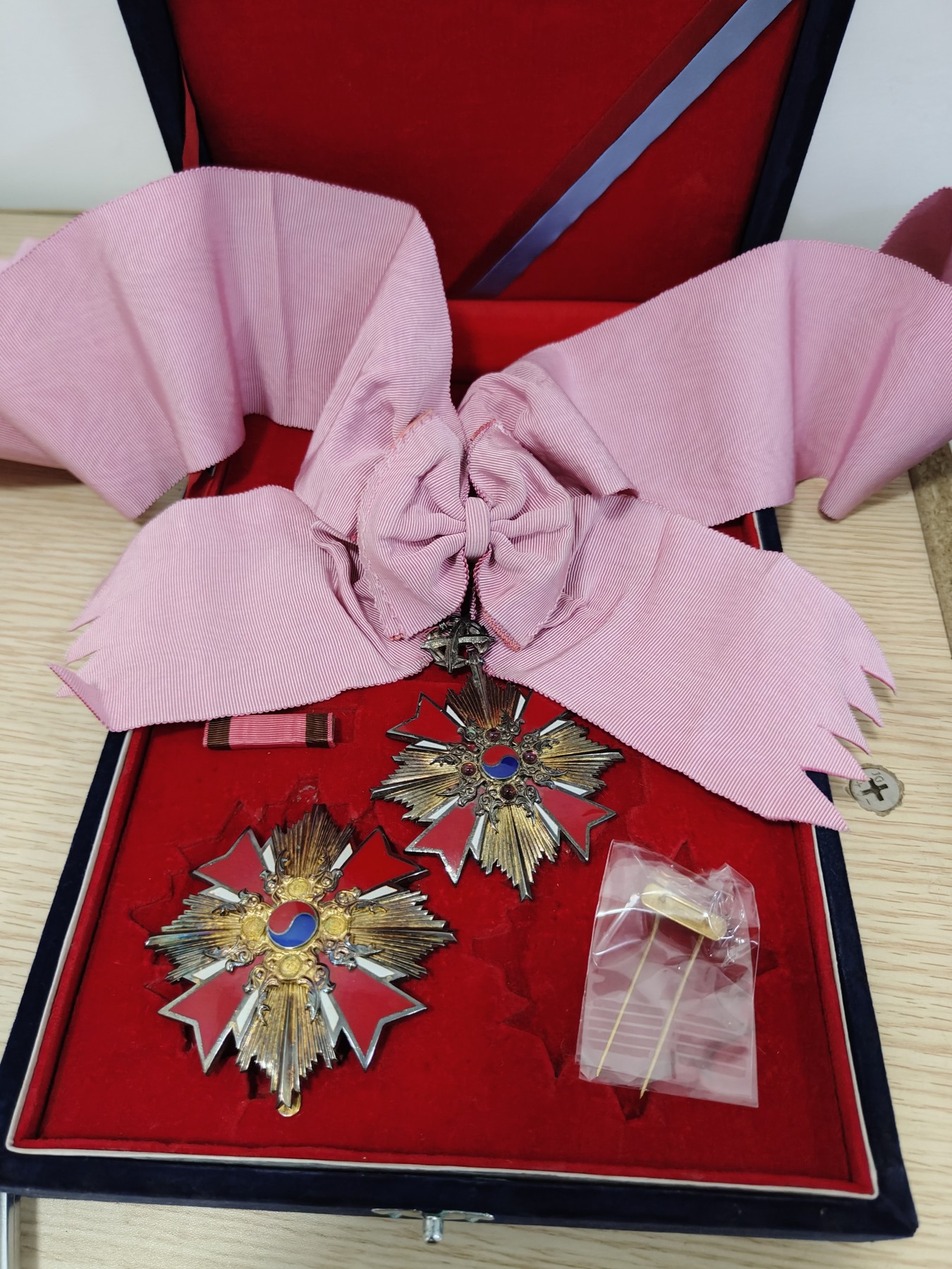 全场0元起拍 第71期 咸鱼国勋章拍卖专场 7月9日（周日）下午6：00开始 韩国修交勋章 大绶 早期银质 被秒 展示 勿拍