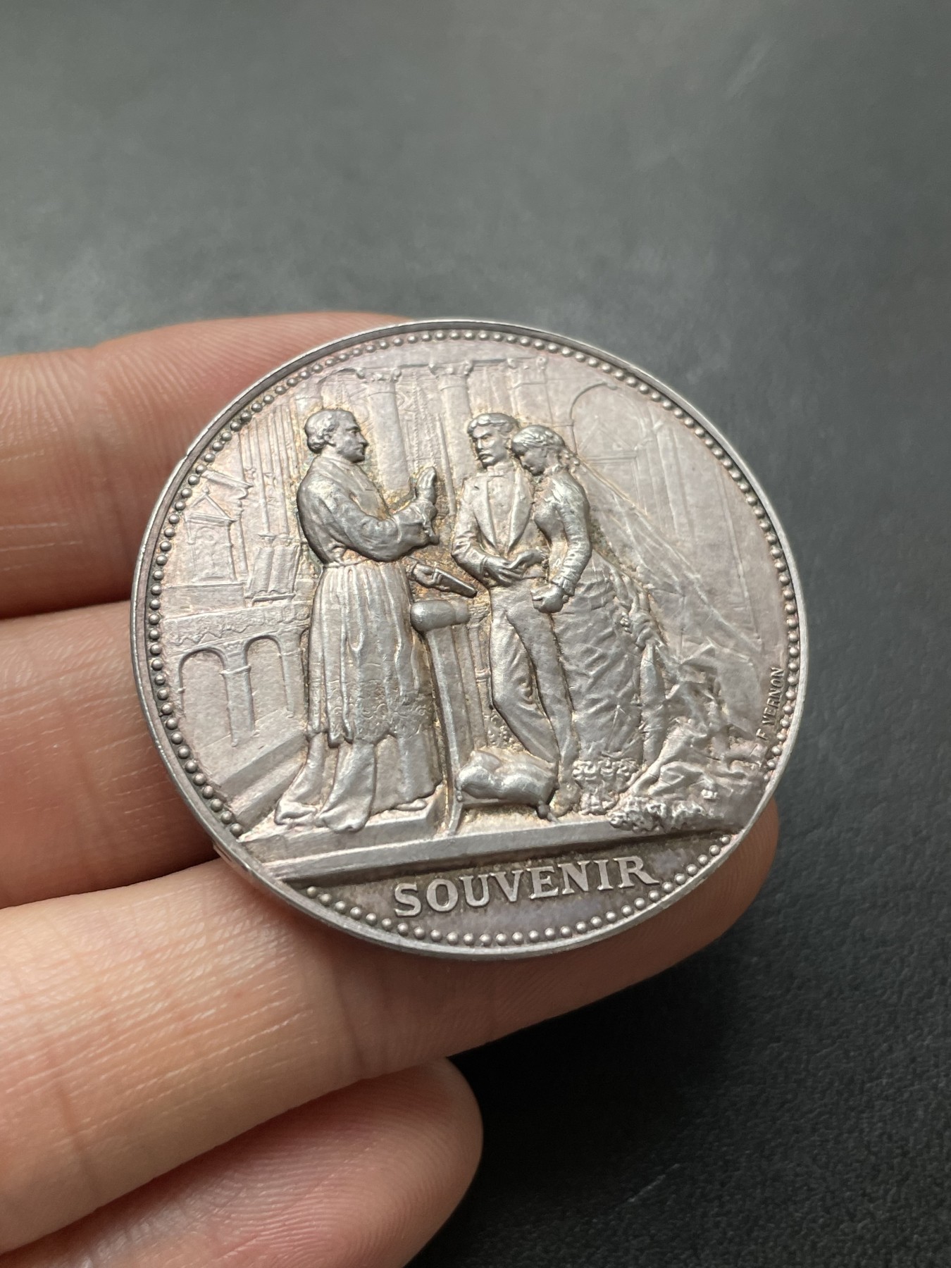 章牌专场-第26期 F.Vernon～1885年法国婚礼银章 直径：38.5 mm，25 g