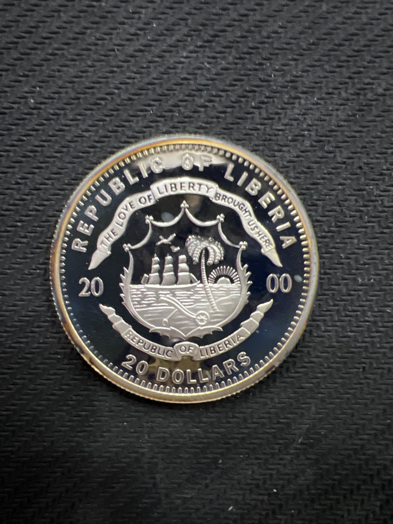 飞翔风筝第三场拍世界纸币银币硬币 利比里亚2000年精制银币