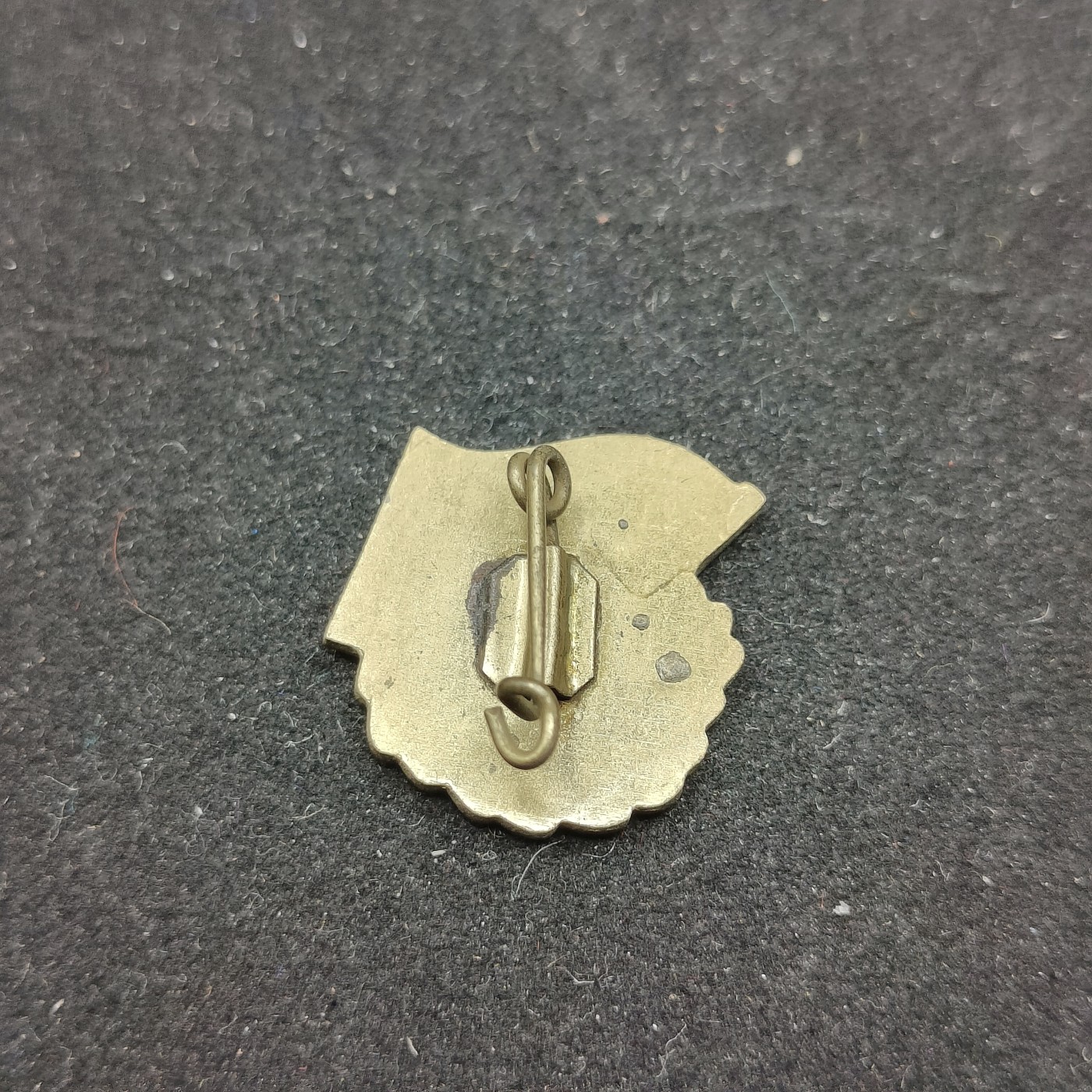 全场0元起拍 第71期 咸鱼国勋章拍卖专场 7月9日（周日）下午6：00开始 东德台尔曼少年先锋队徽章