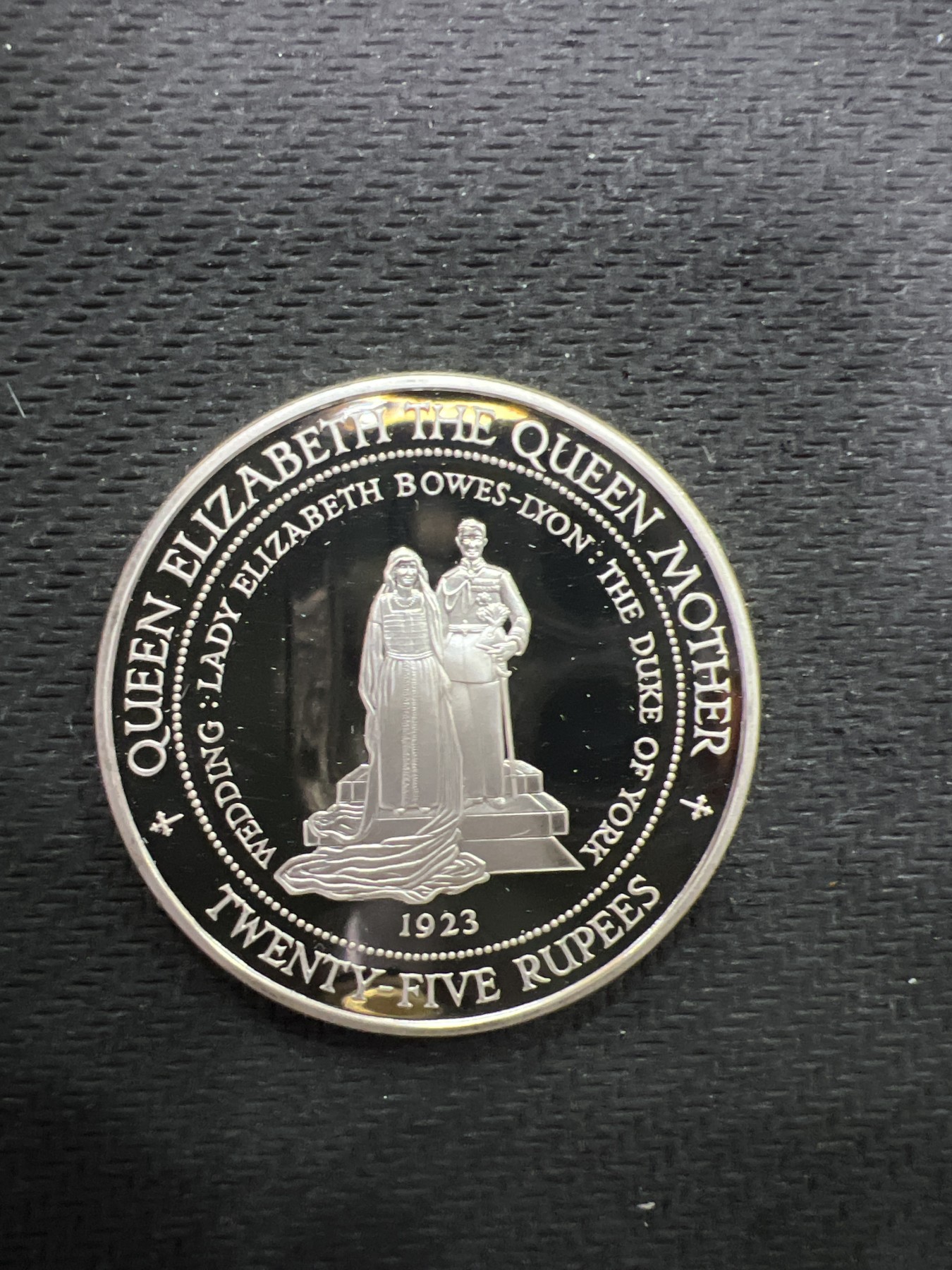 飞翔风筝第三场拍世界纸币银币硬币 塞舌尔1994年精制银币