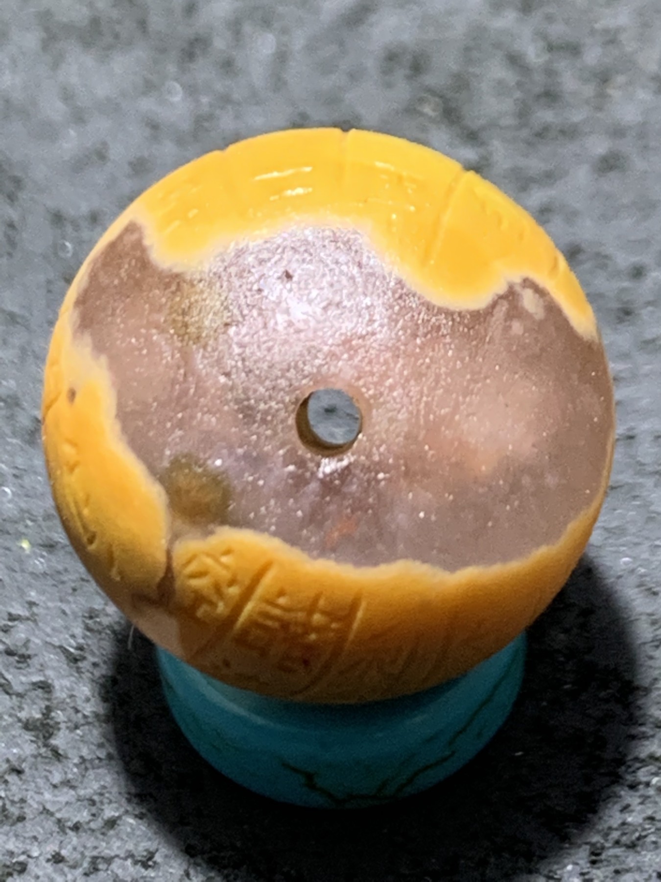 精美高玉化冰飘战国红玛瑙亚光手工雕刻心经圆珠一颗！