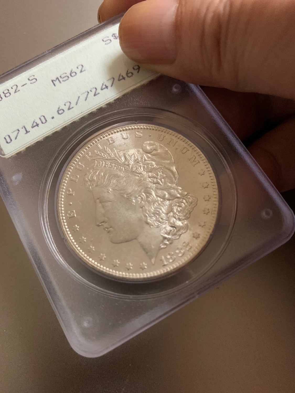 1882年美国摩根银币S版PCGS初生代评级币经典绿盒（摇摇乐）