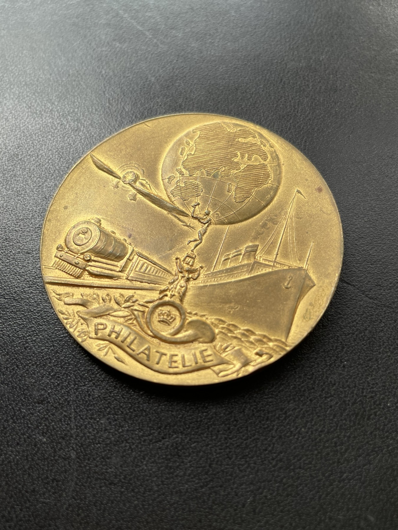 章牌专场-第26期 1946年安特卫普国际邮展镀金铜章 直径：50 mm