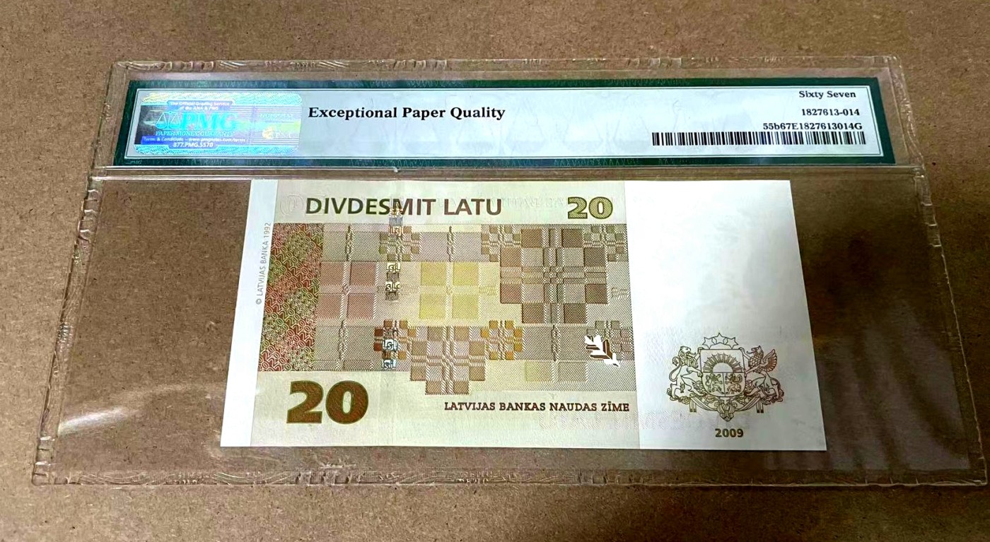 【Blue Auction】✨世界纸币精拍第342期【精】 拉脱维亚 2009年20拉图 PMG67EPQ 高分 A冠