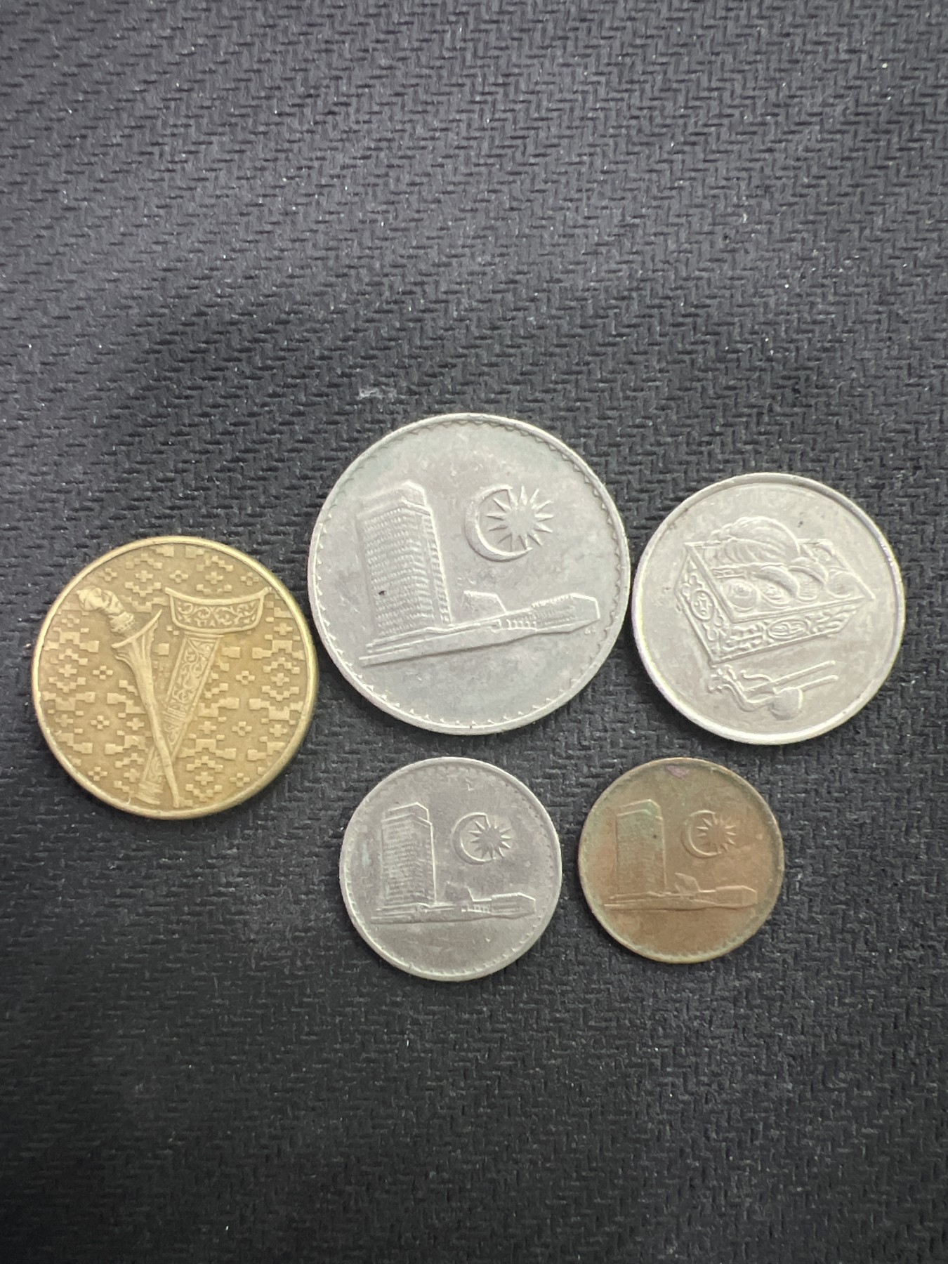 飞翔风筝第三场拍世界纸币银币硬币 马来西亚套币