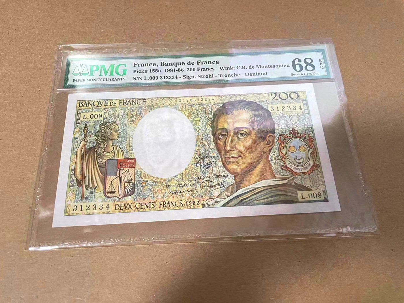 【Blue Auction】✨世界纸币精拍第342期【精】 【初版亚军分 仅1张更高分】法国 1982年200法郎 孟德斯鸠 PMG68EPQ 超高分