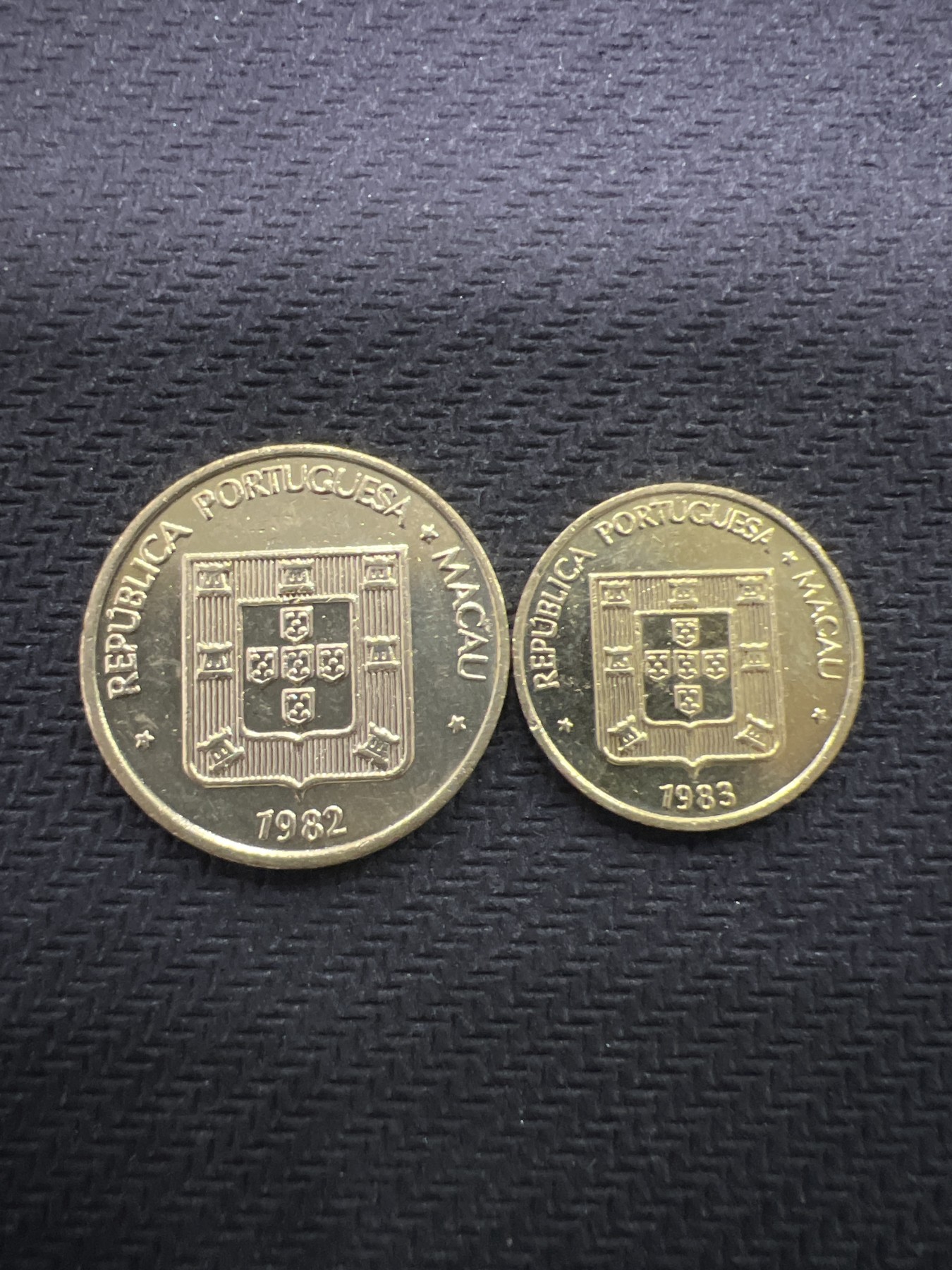 飞翔风筝第三场拍世界纸币银币硬币 澳门福寿硬币