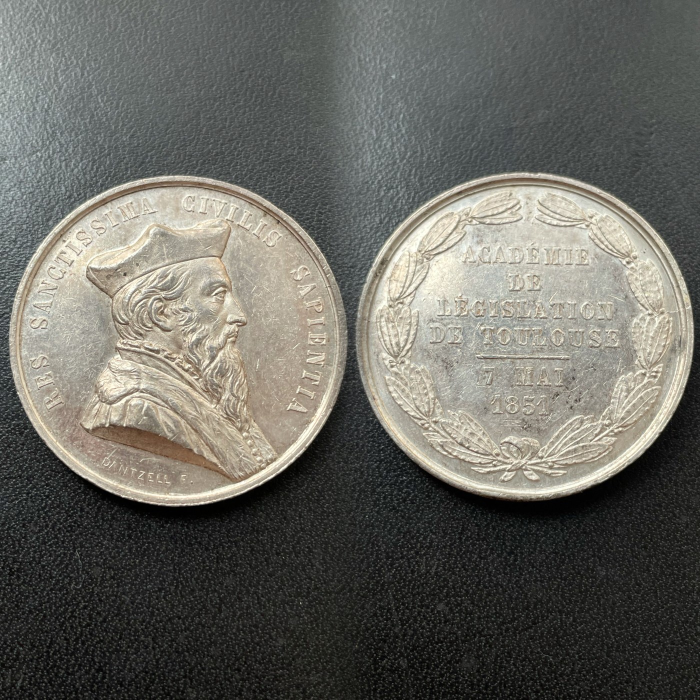 章牌专场-第26期 法国图卢兹立法学院银章 直径：35 mm ，17.6 g