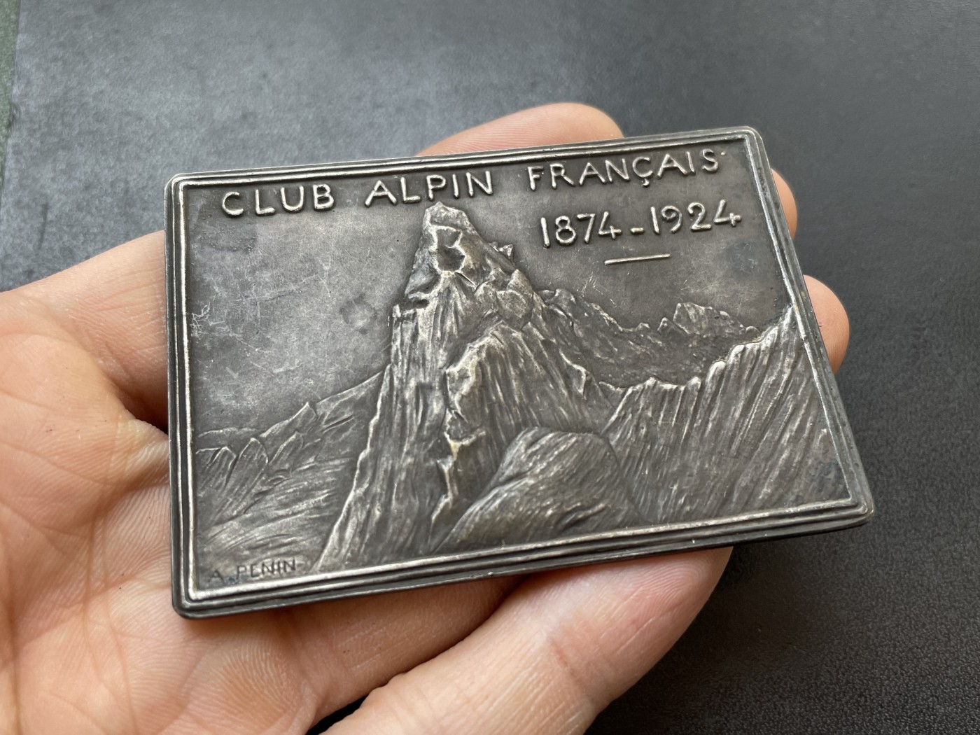 章牌专场-第26期 Penin ～1924年法国高山俱乐部成立50周年纪念镀银铜章 尺寸：70×50 mm