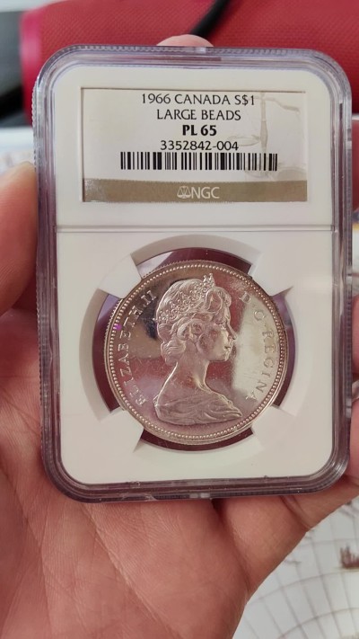 橡树集藏-006场 海纳百川 ngc-pl65 1966年加拿大划船1美元大银币 类精制工艺 光泽四溢 大圆珠版本 中年伊伊头像 端庄典雅