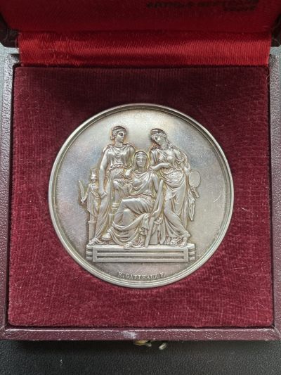 章牌专场-第26期 - E.CATTEAUX.E～1889年法国美术学院原盒银奖章 直径：50 mm ，65 g