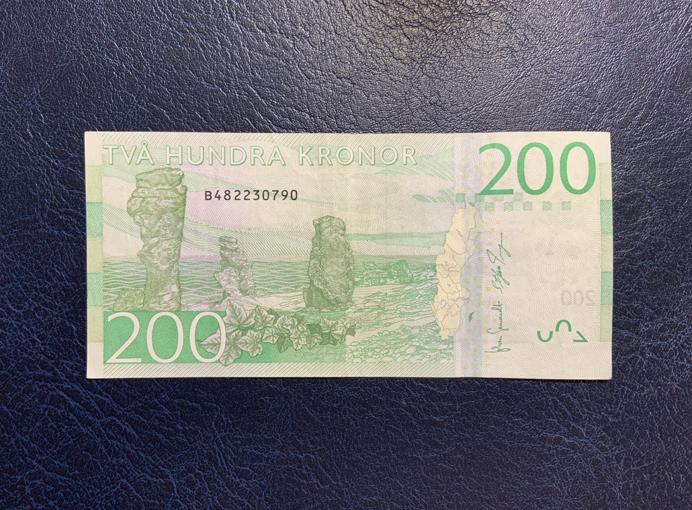 收藏联盟Quantum Auction 第272期拍卖 世界人口日专场 瑞典2015年200克朗 品相如图 导演伯格曼