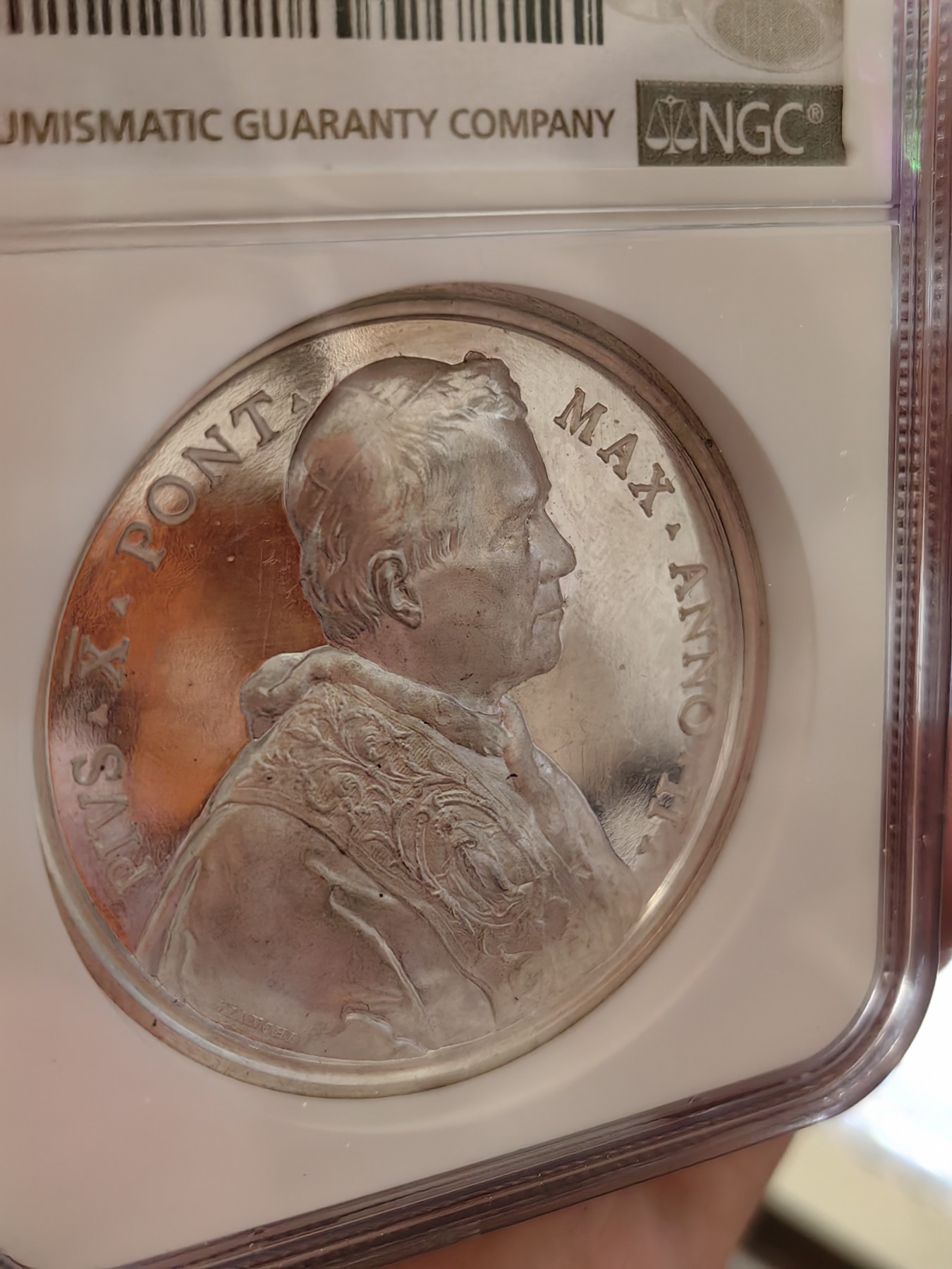 橡树集藏-006场 海纳百川 NGC-64 梵蒂冈 1904 教皇庇护十世（肖像朝右）封圣银章，高分，高浮雕镜面，加厚盒。