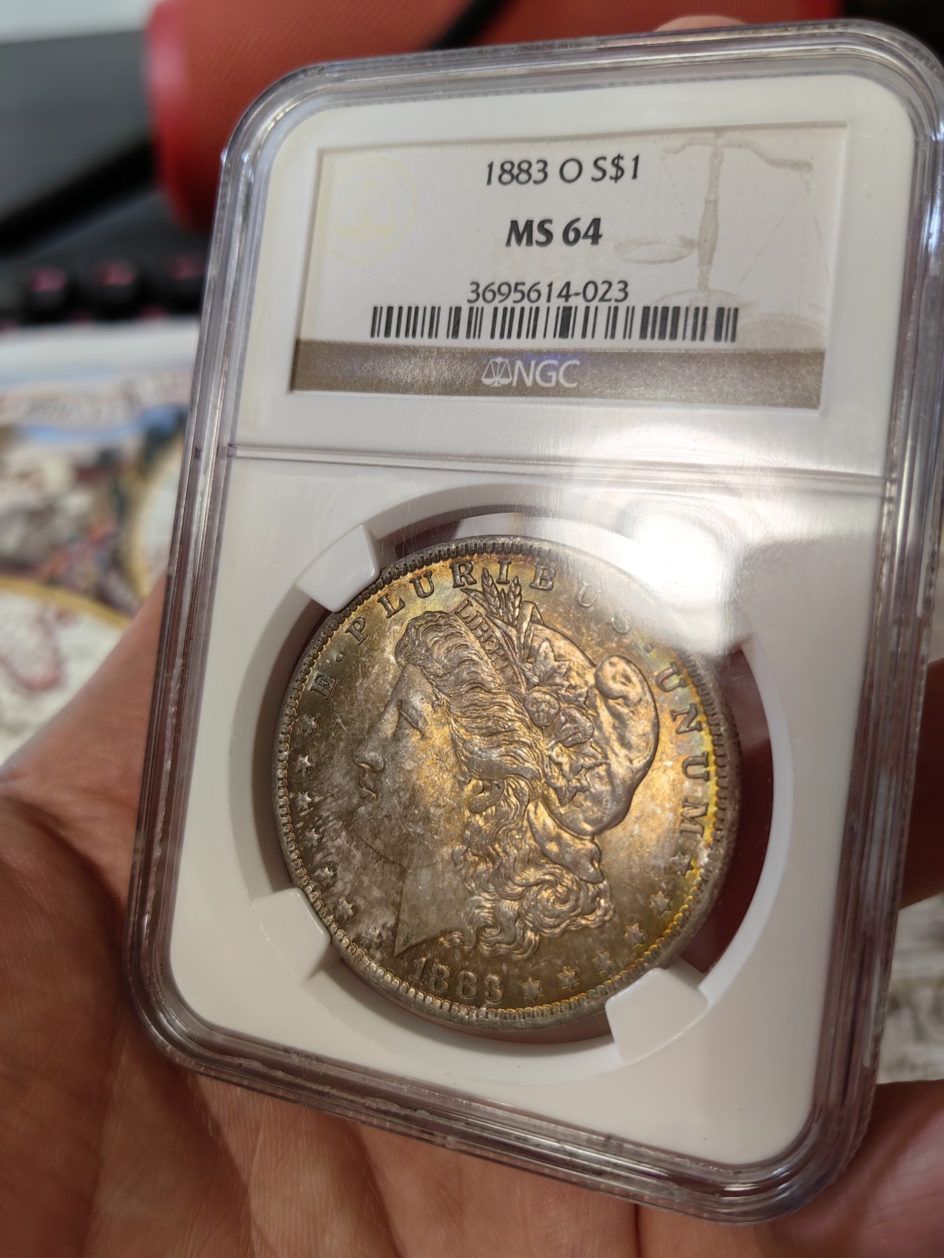 橡树集藏-006场 海纳百川 ngc-ms64 1883年o版美国摩根银元 老盒严评 正面炫目全金彩 洋红色点缀 实物观感极佳