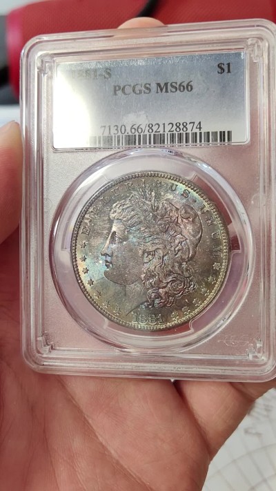 橡树集藏-006场 海纳百川 pcgs-MS66 1881-S 双面彩虹 顶级高分 紫色包浆 底板丝滑 打制锐利 可以自藏的彩虹摩根