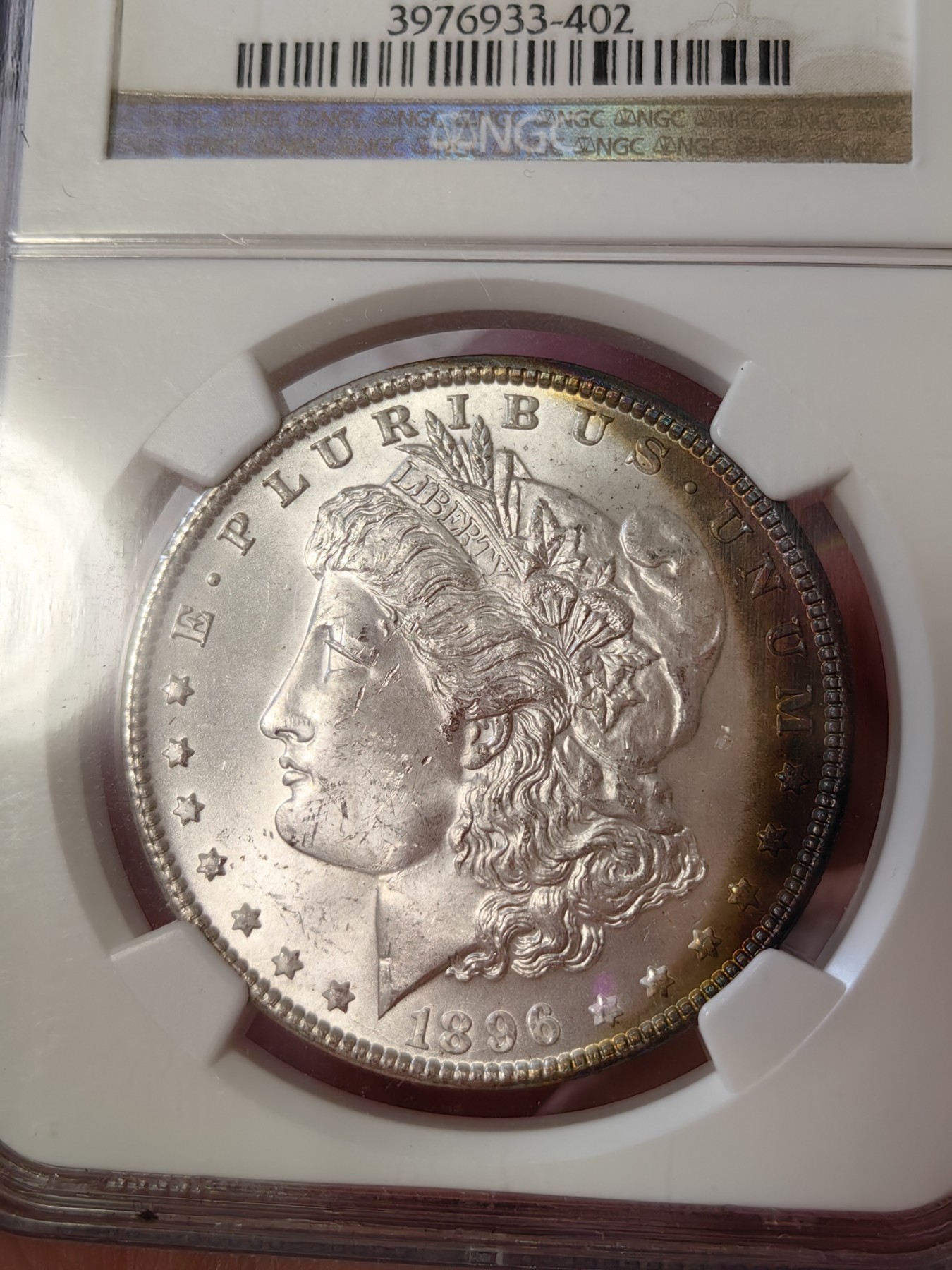 橡树集藏-006场 海纳百川 ngc-MS64   1896年美国摩根1美元银币 月牙彩标准器 原银霜光 老盒子严评