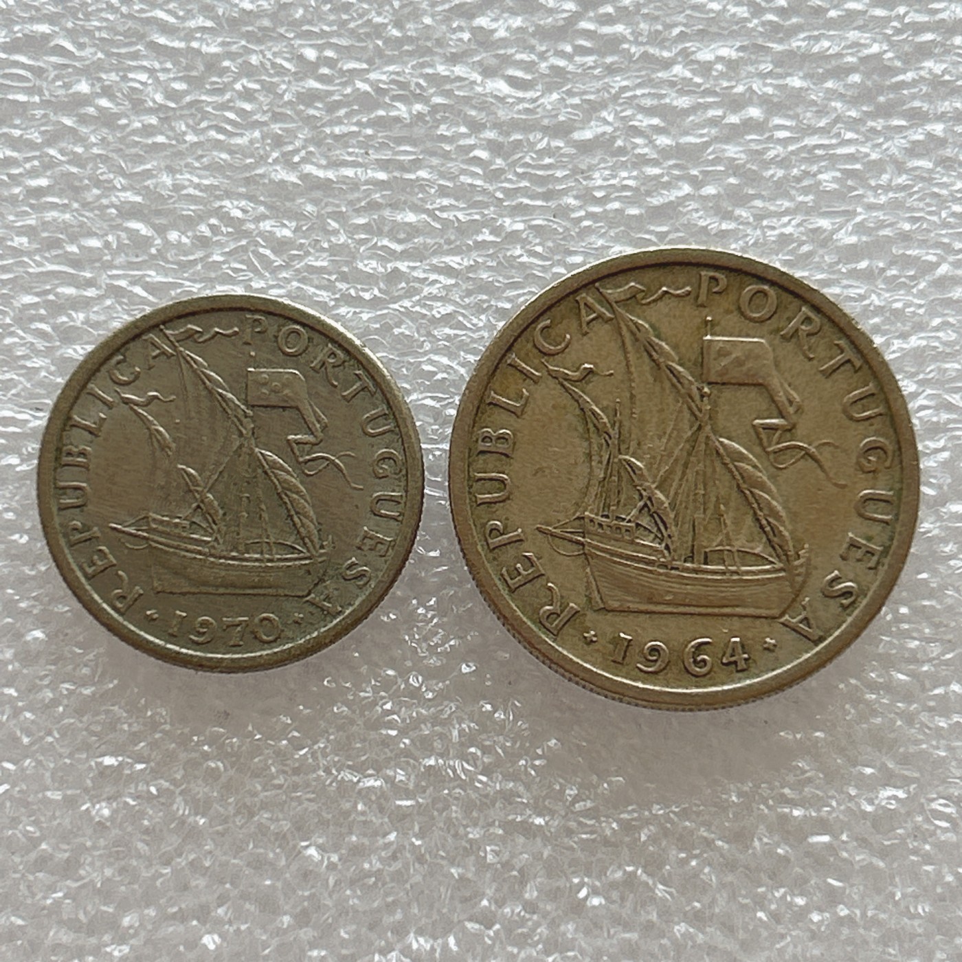 全场一元起拍 世界钱币散币场 第四期 葡萄牙早期（2.5+5）埃斯库多2枚套