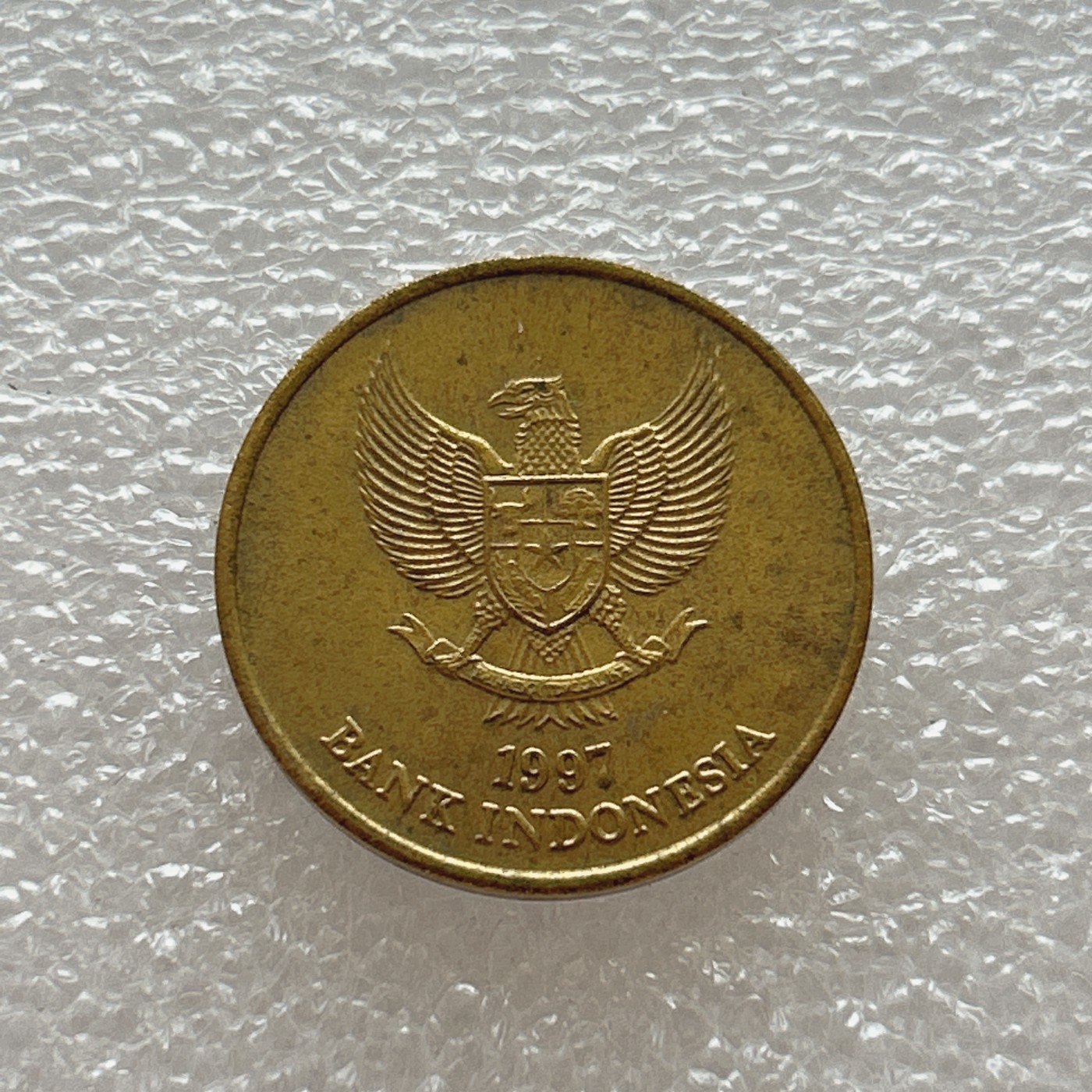 全场一元起拍 世界钱币散币场 第四期 印度尼西亚500卢比盾早期黄铜币 飞鹰吉祥物