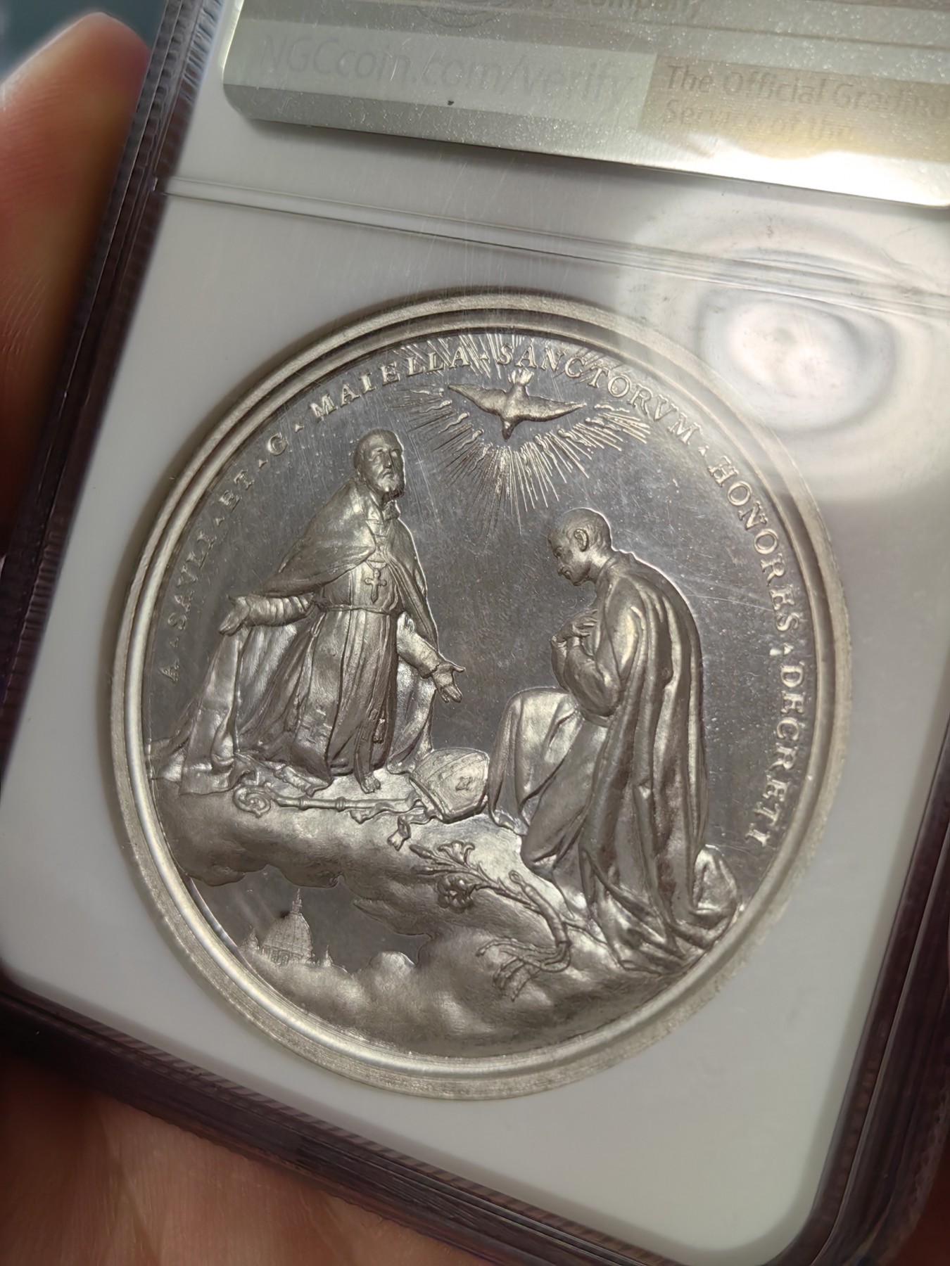 橡树集藏-006场 海纳百川 NGC-64 梵蒂冈 1904 教皇庇护十世（肖像朝右）封圣银章，高分，高浮雕镜面，加厚盒。