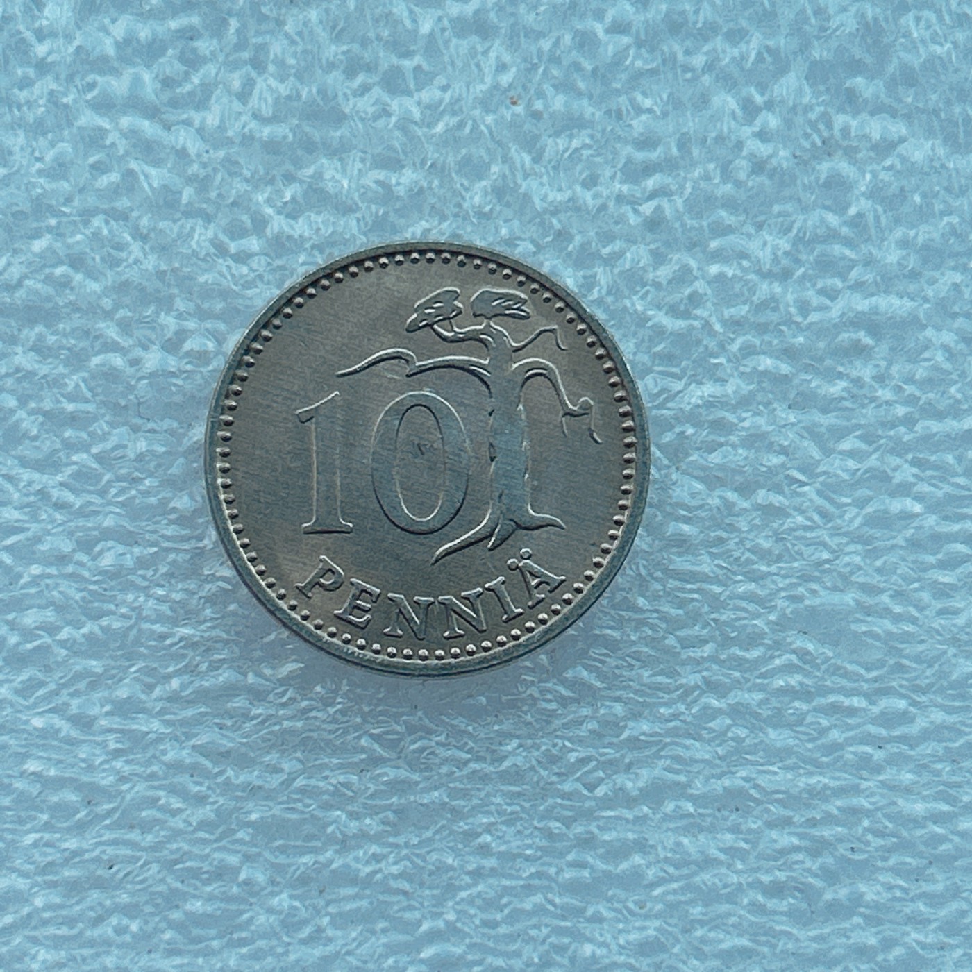 全场一元起拍 世界钱币散币场 第八期 1986年芬兰10芬尼 铝币大树持刀大狮子