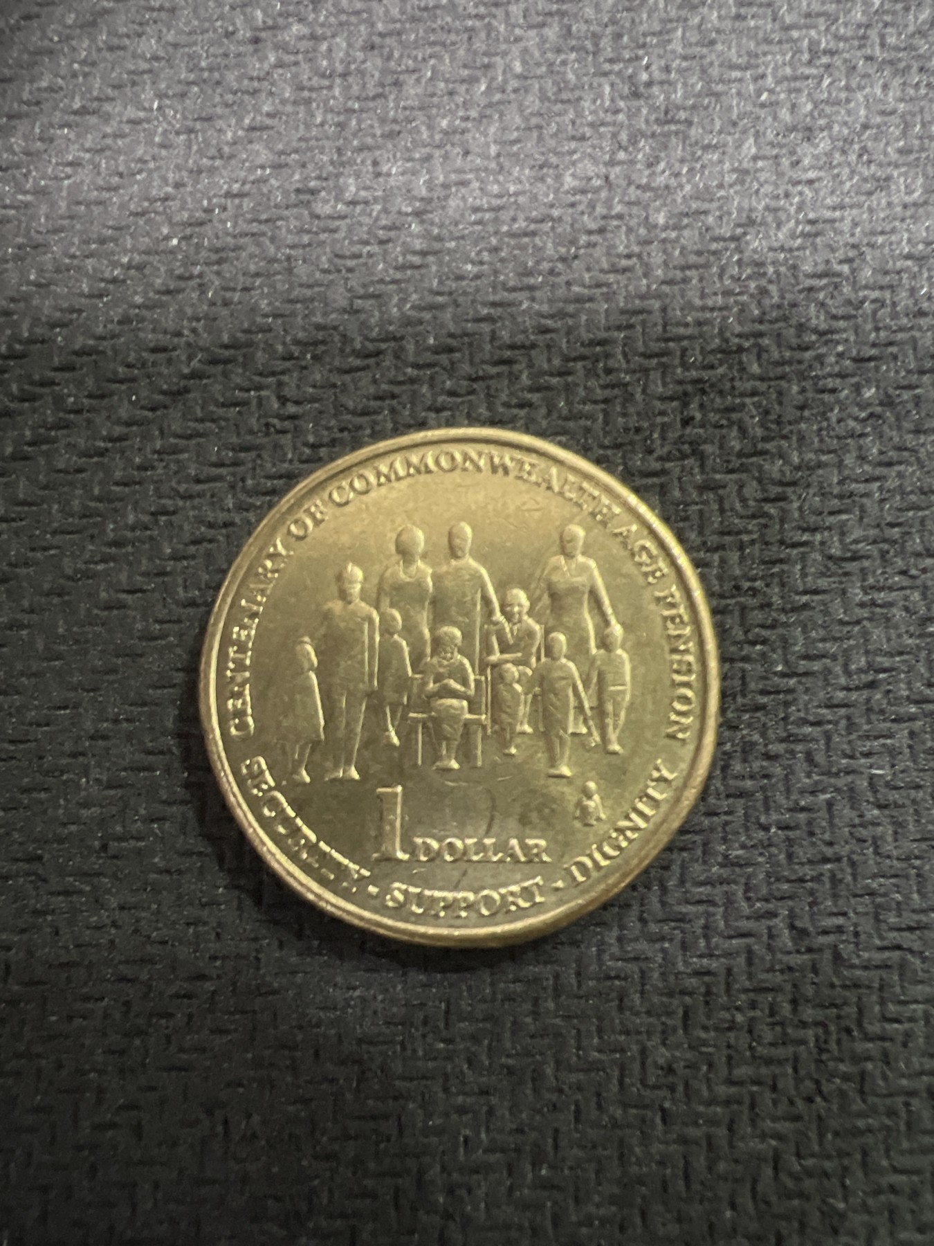 飞翔风筝第三场拍世界纸币银币硬币 澳大利亚1元养老基金会成立百年纪念币