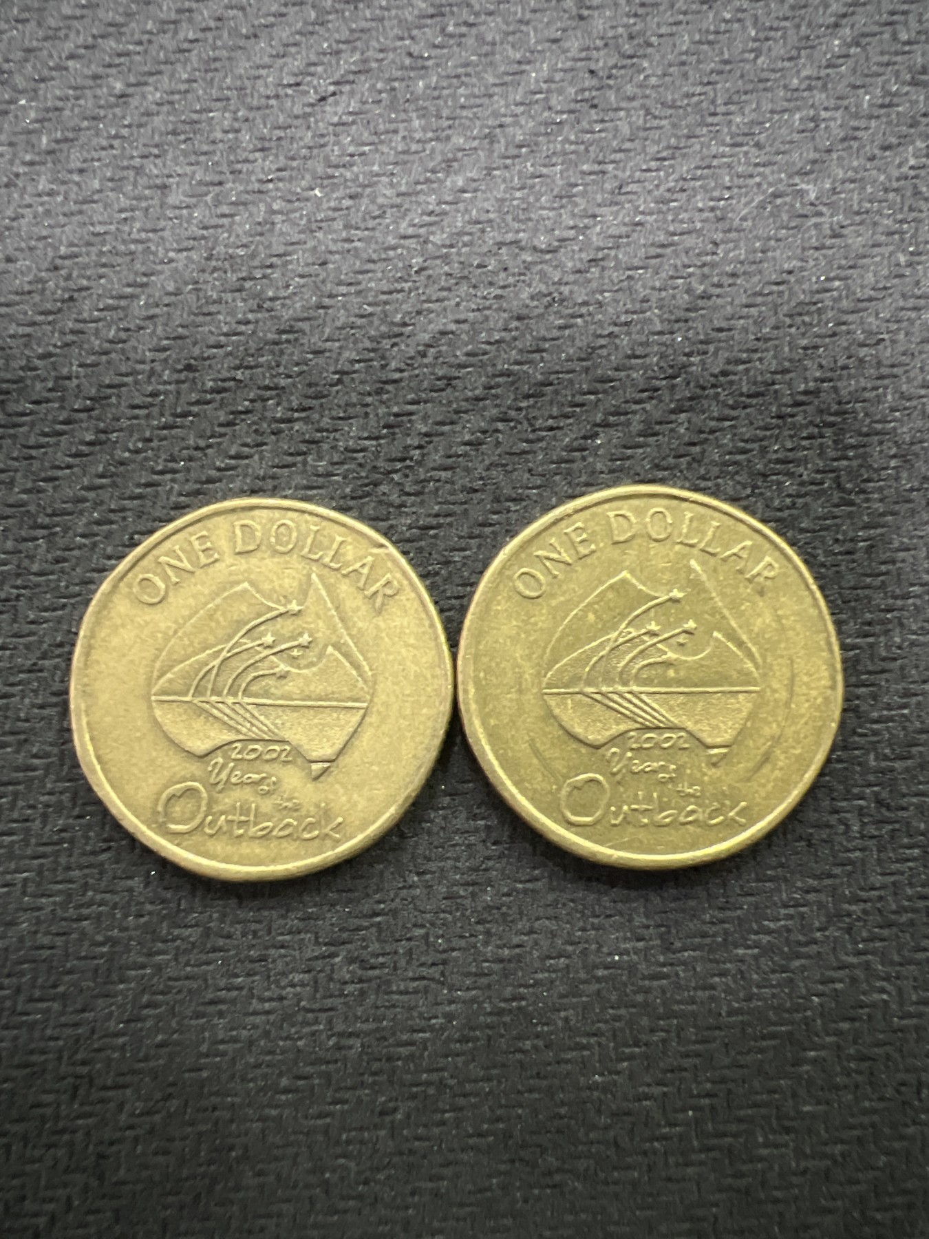 飞翔风筝第三场拍世界纸币银币硬币 澳大利亚1元2枚内陆年纪念币