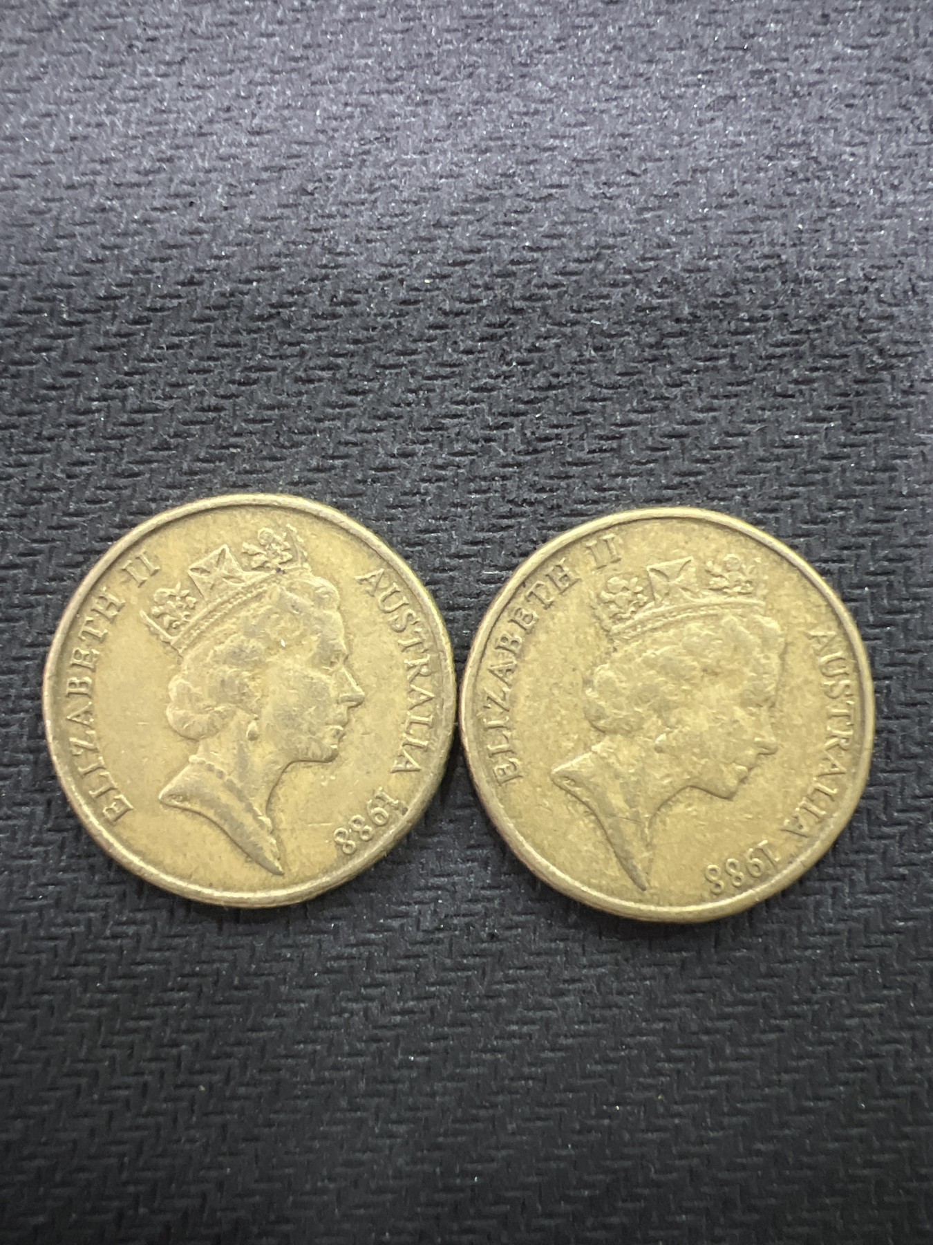 飞翔风筝第三场拍世界纸币银币硬币 澳大利亚1元第一舰队低澳200周年2枚