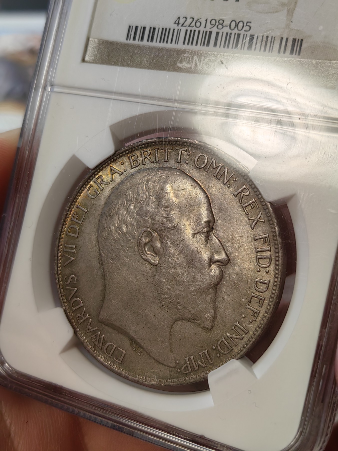 橡树集藏-006场 海纳百川 ngc-Ms64 1902年英国爱七马剑克朗银币 高分好品 双面古朴老包浆 带彩 细节好打制佳 普制高分比精制难得 老盒品质保证 英系主币大银