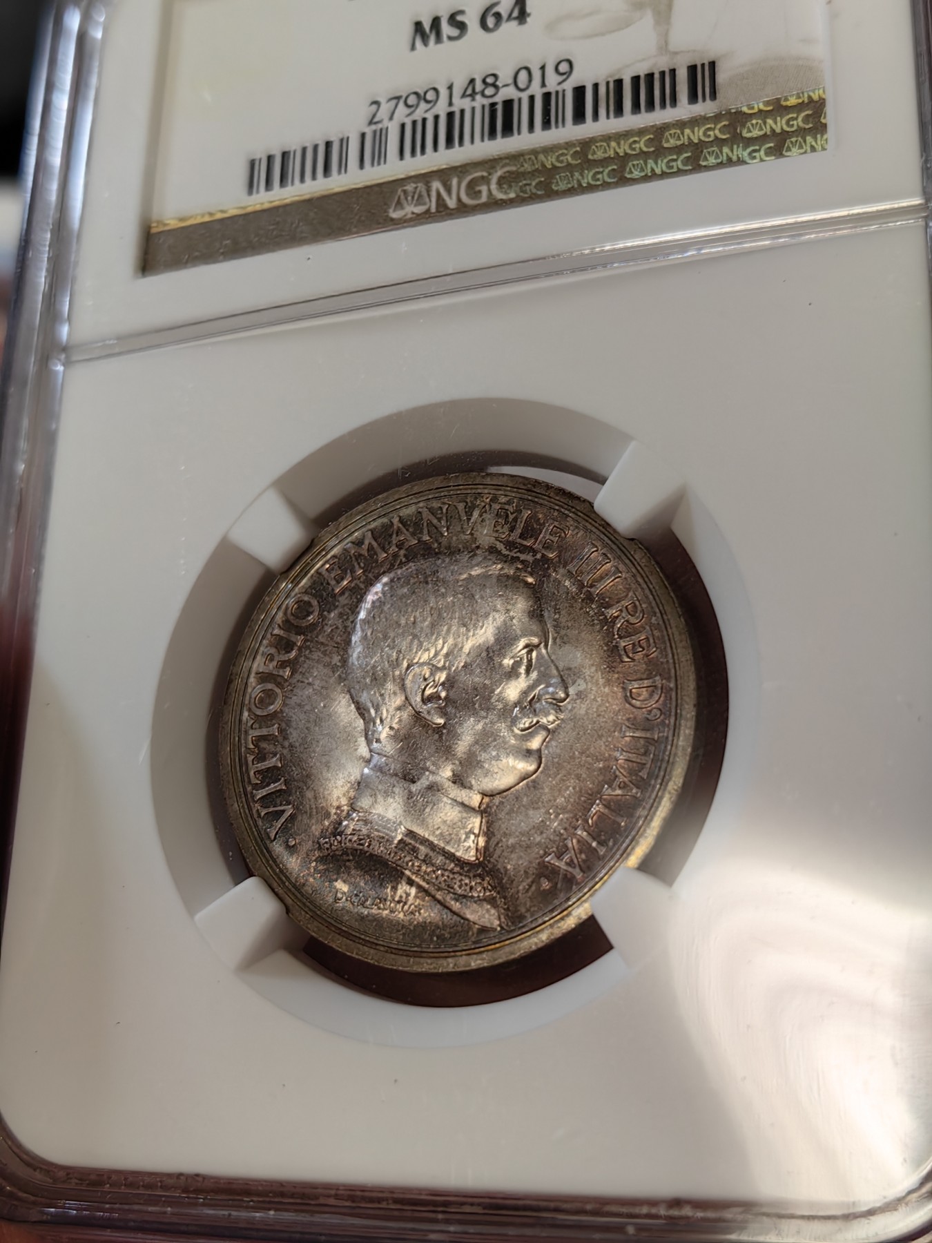 橡树集藏-006场 海纳百川 ngc-ms64 1916年意大利2里拉银币 双面浓郁地中海酱彩 所见最美 打制极佳 底板丝滑 nike女神四驾马车 经典意系设计 实物绝美 老盒严评品质佳 可堪自藏