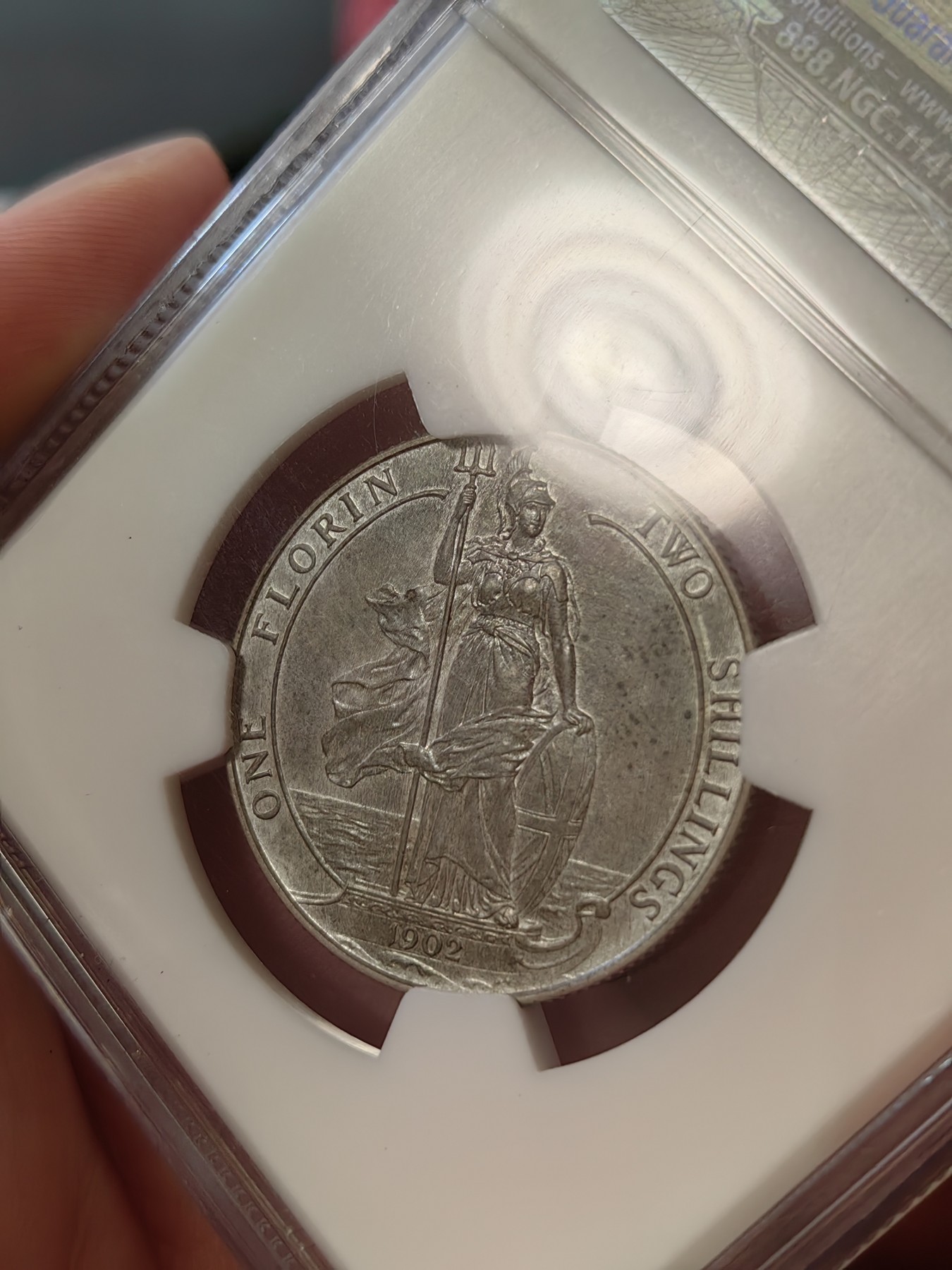 橡树集藏-006场 海纳百川 NGC-pf64 matte 1902年英国爱七海神佛罗林银币 底板高点完美 实物观感极佳 英姿飒爽的不列颠尼亚女神 精制磨砂工艺 英系热门品种 老盒严评 可以自藏的好状态 感觉可以搏分