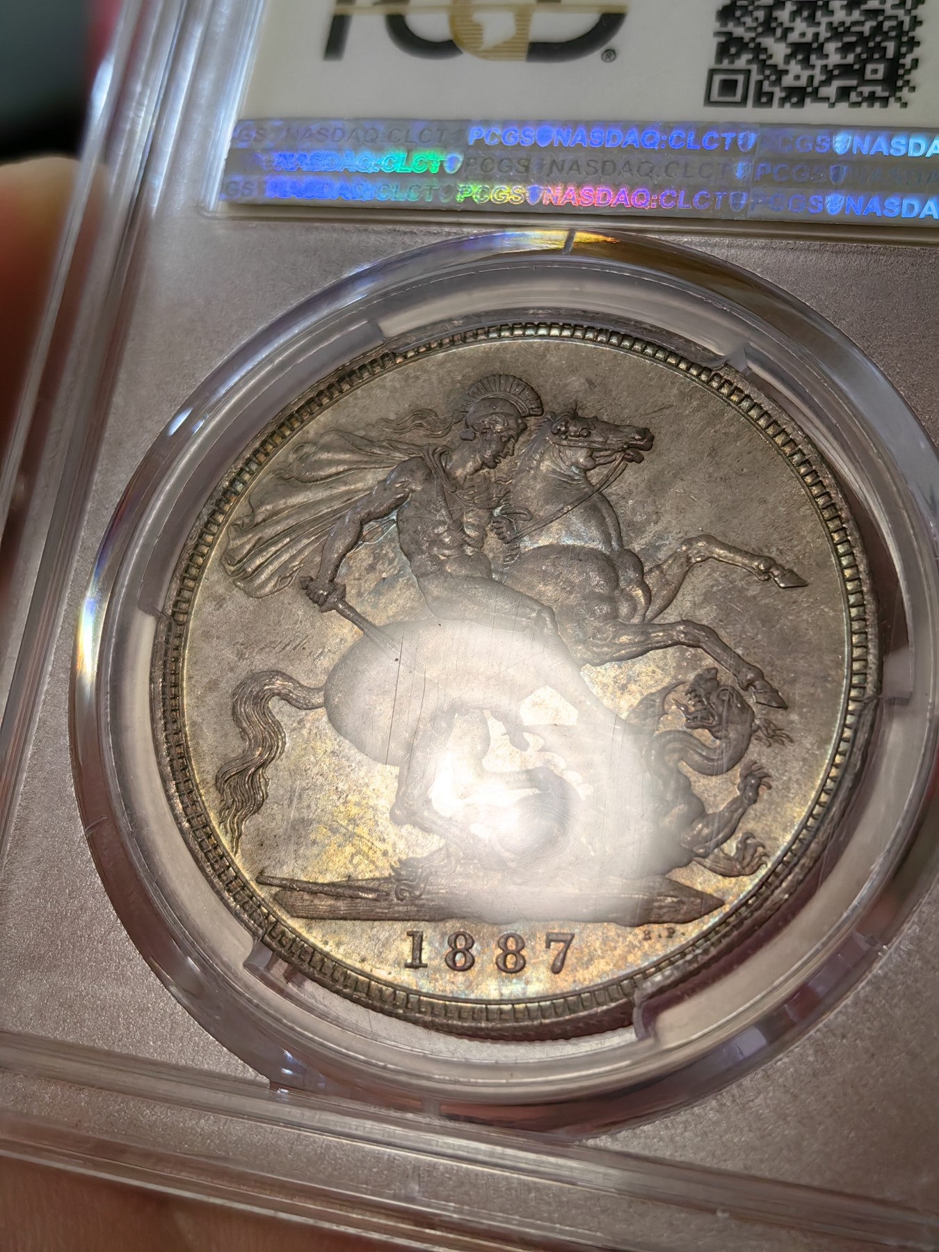 橡树集藏-006场 海纳百川 pcgs-ms64 1887年英国维多利亚高冠克朗马剑 经典品种 双面老包浆 彩虹点缀 实物状态一流